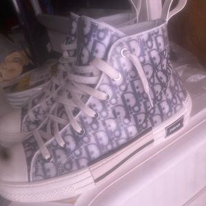 Dior sneakers